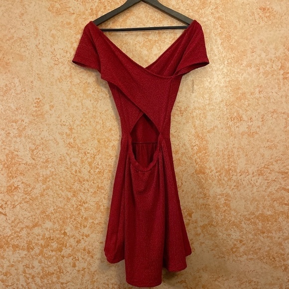 Cute SPARKLE & FADE Urban Outfitters Red dress size Medium - Picture 2 of 2